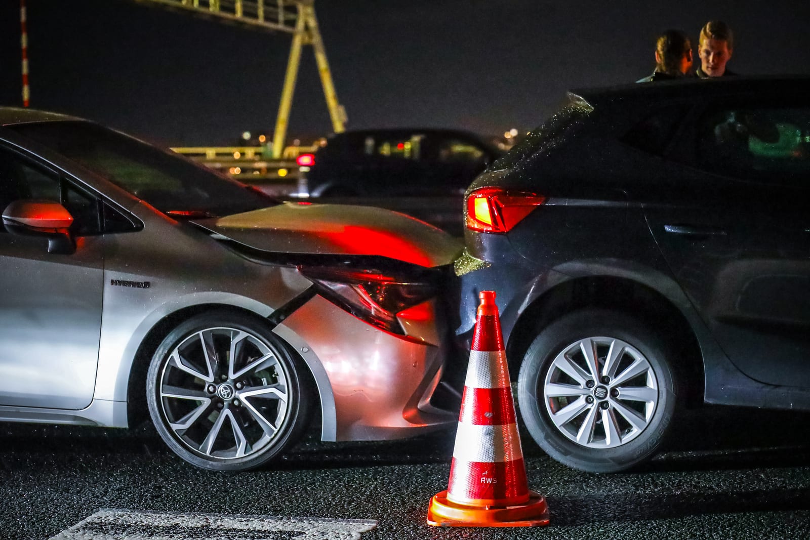 Kettingbotsing op Brienenoordbrug A16 in Rotterdam met vijf voertuigen – foto 10
