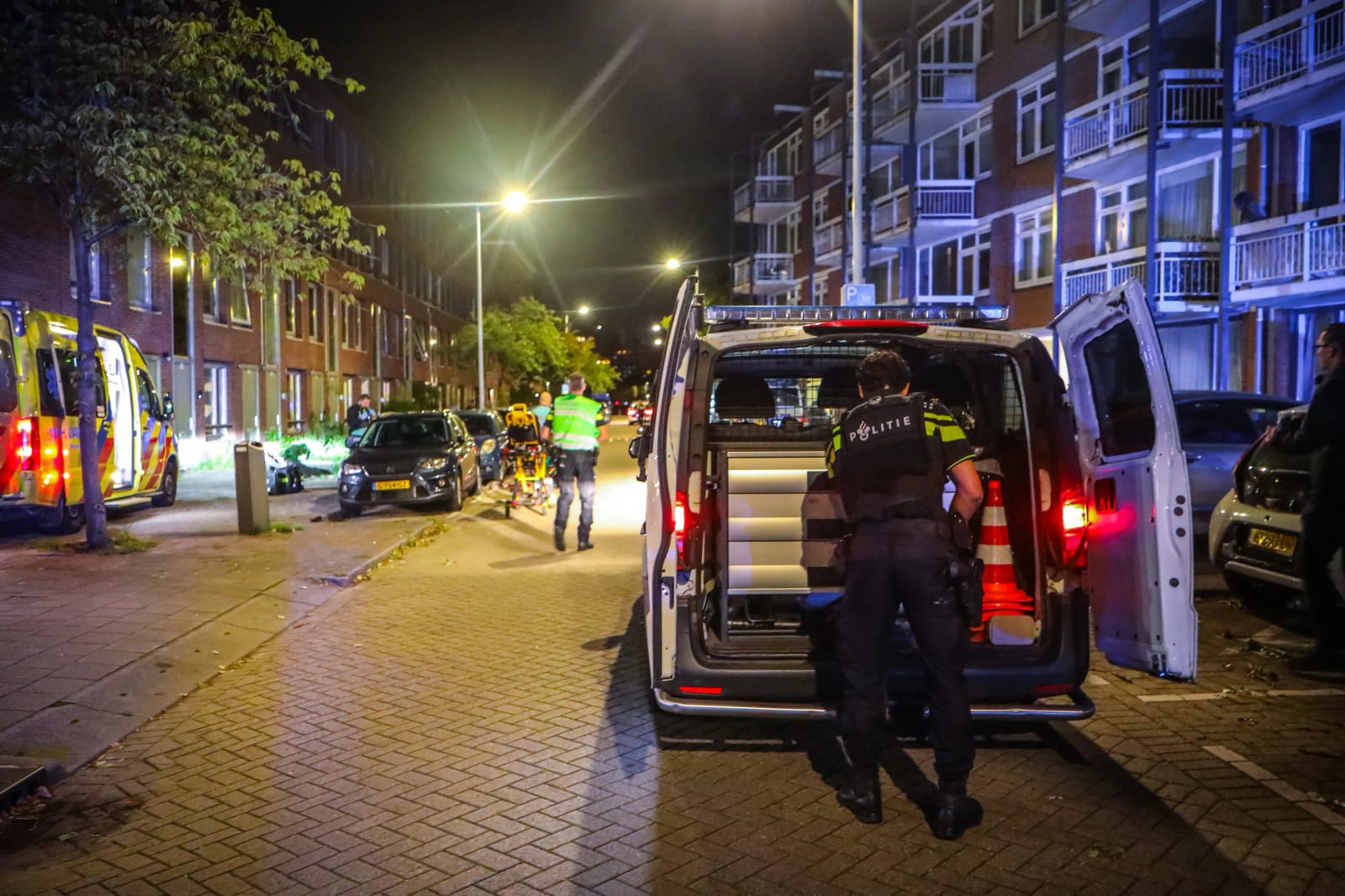 Schietpartij aan de Zinkerstraat in Rotterdam met één gewonde – foto 7