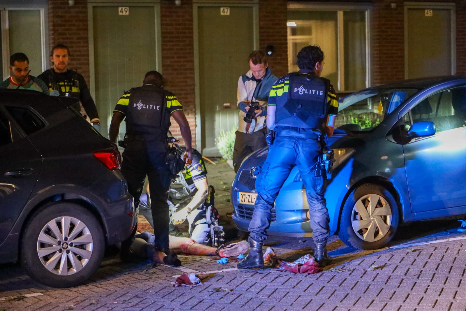 Schietpartij aan de Zinkerstraat in Rotterdam met één gewonde – foto 12