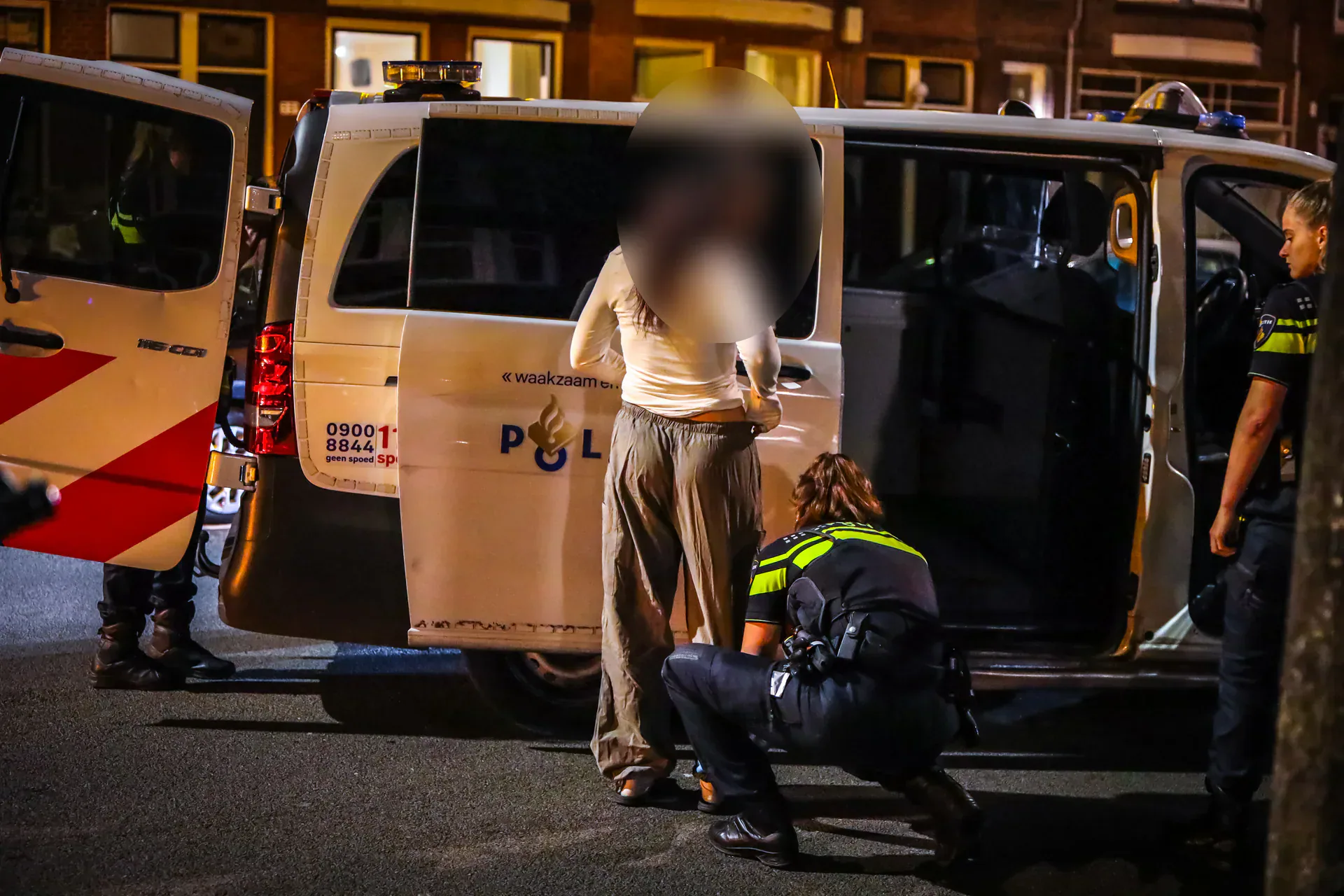 Aanhouding bij frontaal ongeval op de Beukelsweg in Rotterdam – foto 11
