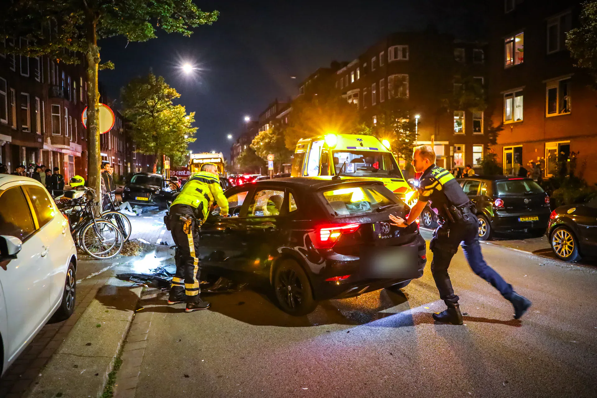 Aanhouding bij frontaal ongeval op de Beukelsweg in Rotterdam – foto 9